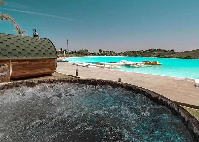 Alcazaba Lagoon 2382 *