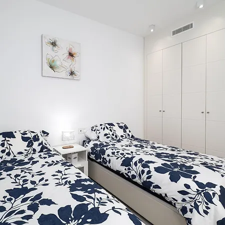 Alcazaba Lagoon 2382 Estepona