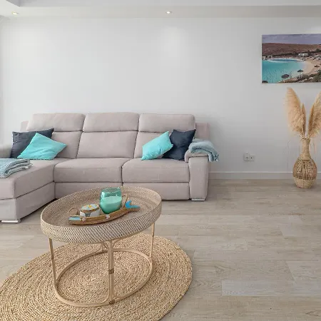 Alcazaba Lagoon 2382 *