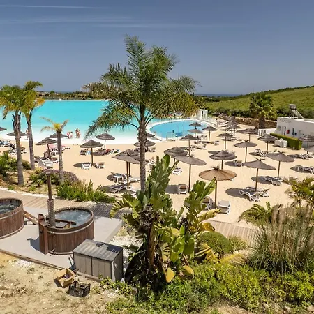 Alcazaba Lagoon 2382 *