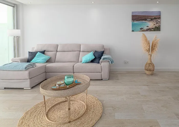 Alcazaba Lagoon 2382 *