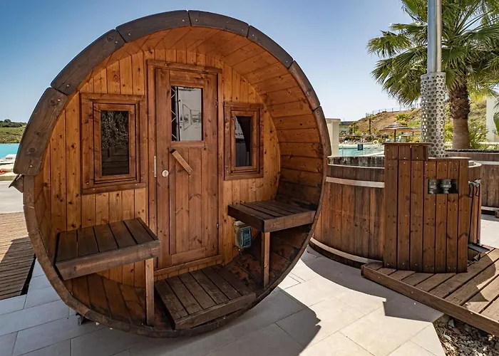 Alcazaba Lagoon 2382 Estepona